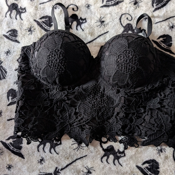 Tops - Elegant Black Lace Corset